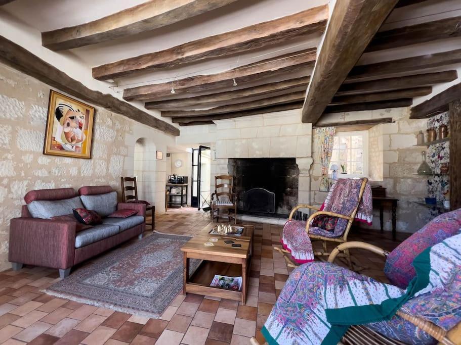 Maison Traditionnelle Centre Montsoreau Esterno foto
